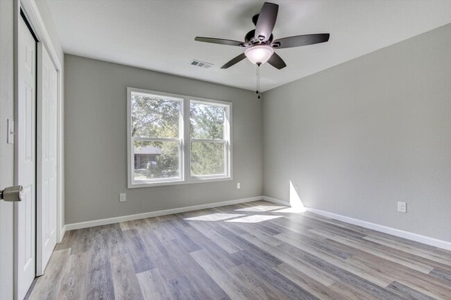 Building Photo - 205 Elysian Hills Dr