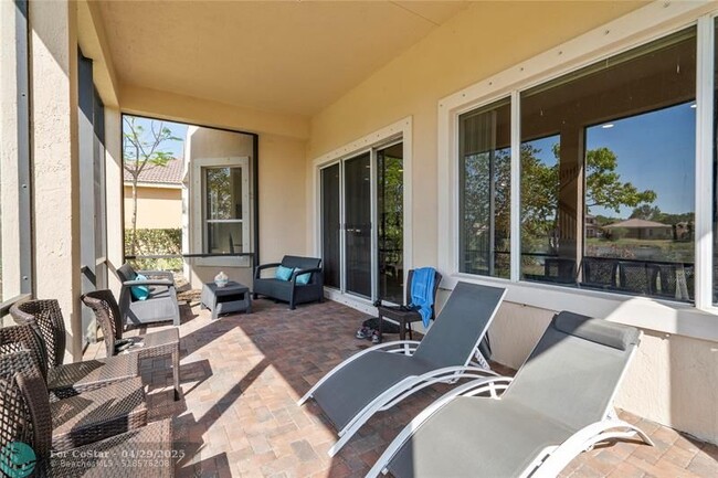Building Photo - 12319 NW 77th Manor