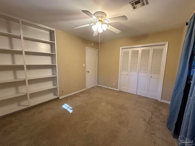 Building Photo - 5560 Homewood Rd