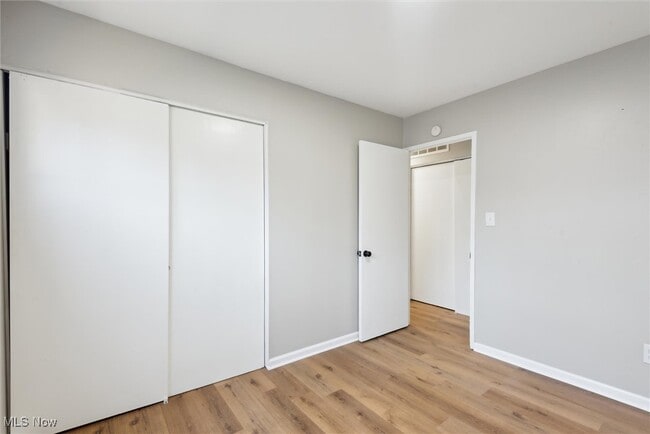 Building Photo - 6411 Nelwood Rd