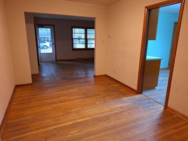 Building Photo - 27 Nutmeg Quarter Pl