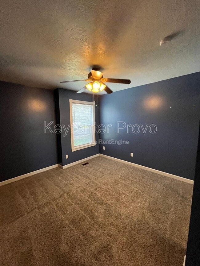 Building Photo - 296 S 1065 W St