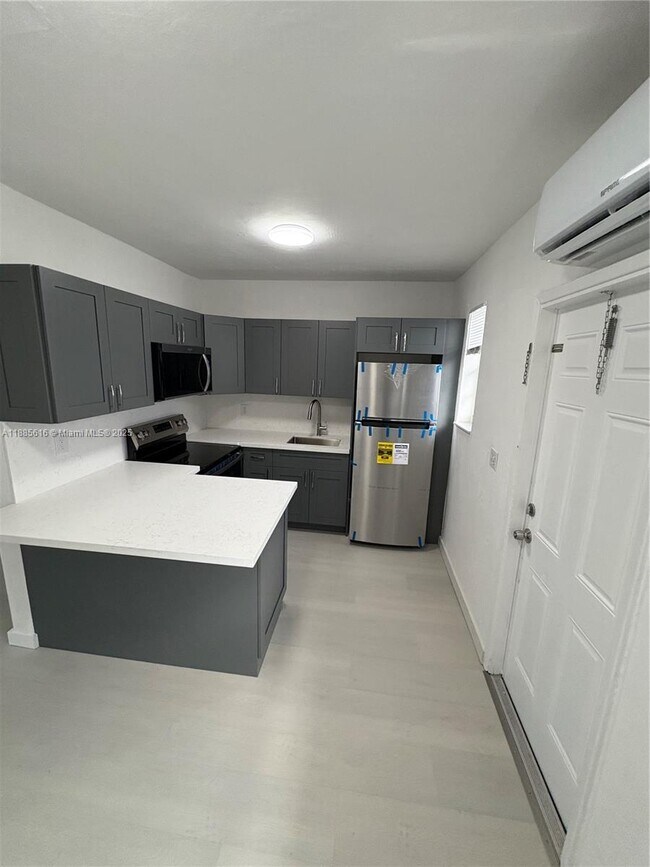 Primary Photo - 15991 NE 18th Pl