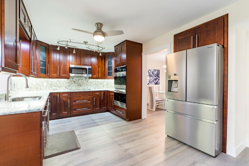 Building Photo - 1050 Rafael Blvd NE