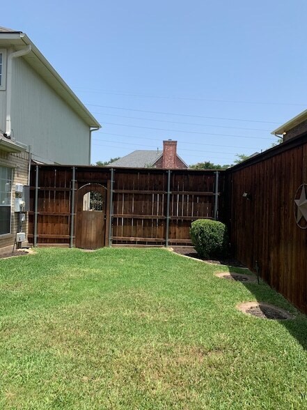 Building Photo - 4308 N Capistrano Dr