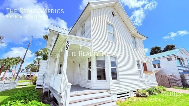 Building Photo - 502 Rio Vista Ave