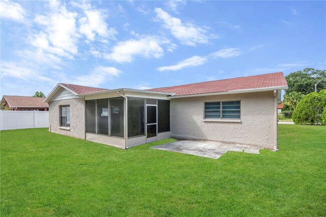 Building Photo - 8303 Broken Willow Ln
