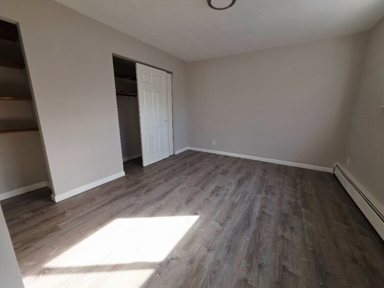 Building Photo - 3339-3339 Epworth Ave