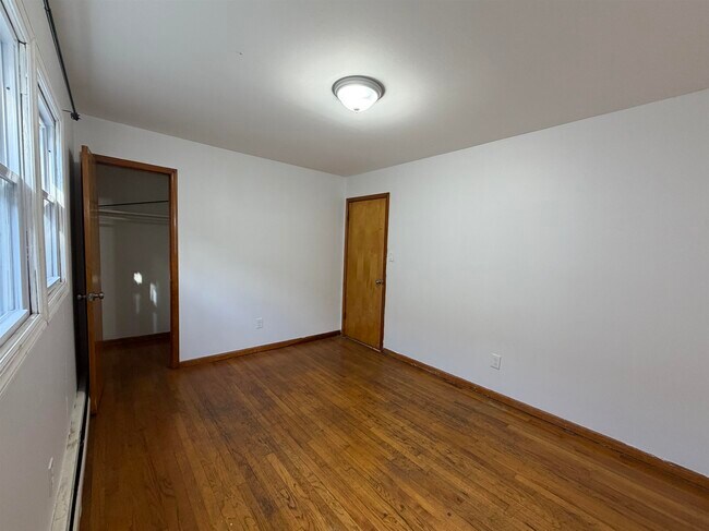 Building Photo - 57 Magnolia Ave