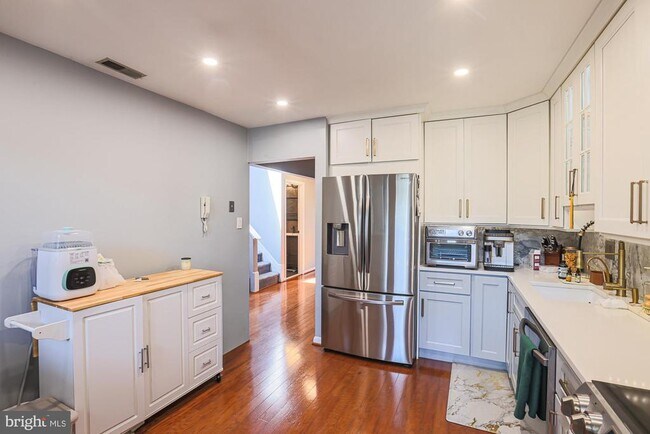 Building Photo - 2107 Woodbox Ln