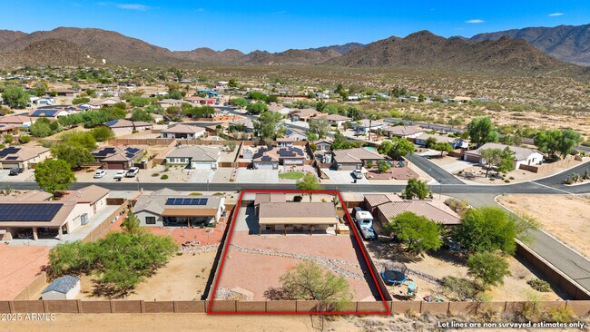 Building Photo - 22601 Weaver Valley Dr