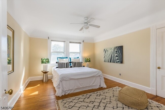 Building Photo - 11 Mountain View Pl