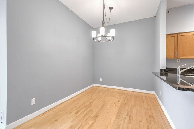 Building Photo - Fantastic Penthouse in Downtown Bethesda w...