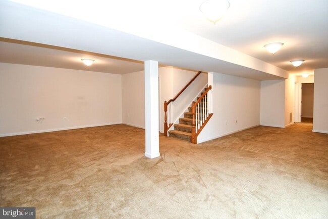 Building Photo - 3082 American Eagle Blvd