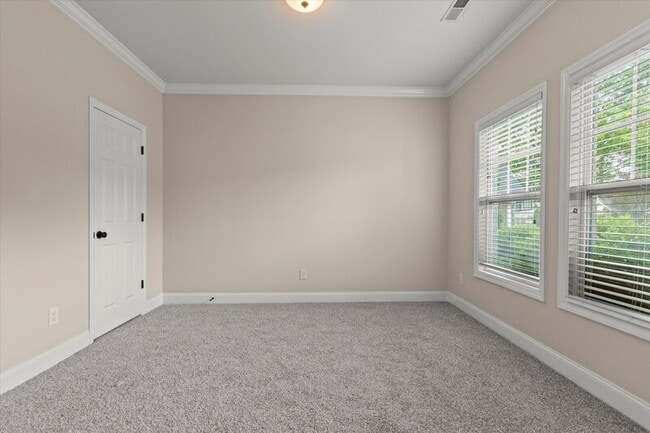 Building Photo - 288 Big Oak Ln