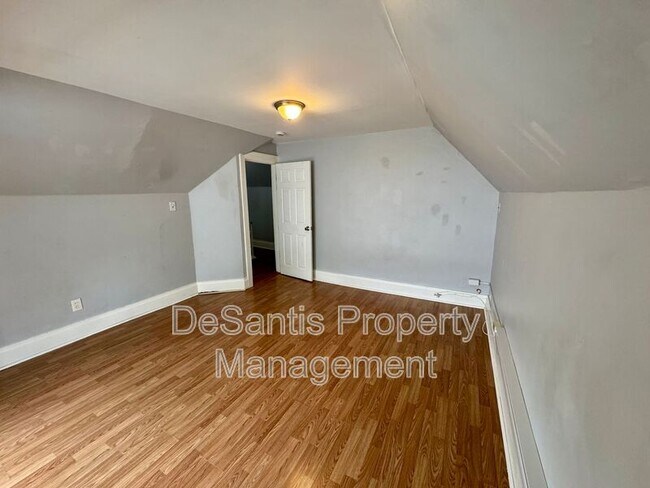 Building Photo - 1810 Brownsville Rd