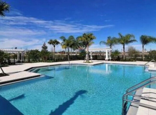 Building Photo - Home in Resort-Style Gated Community