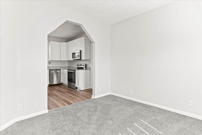 Building Photo - 436 Garfield Ave