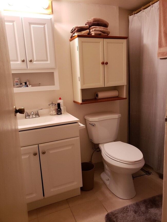 Building Photo - 2 Bedroom Condo in Bridgeville