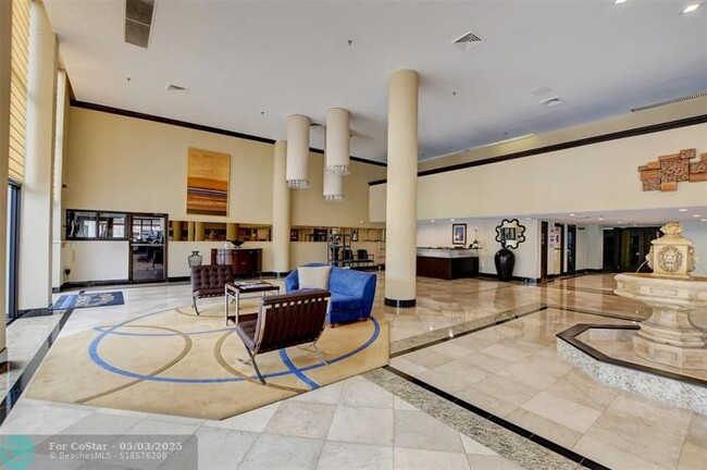 Building Photo - 1010 S Ocean Blvd