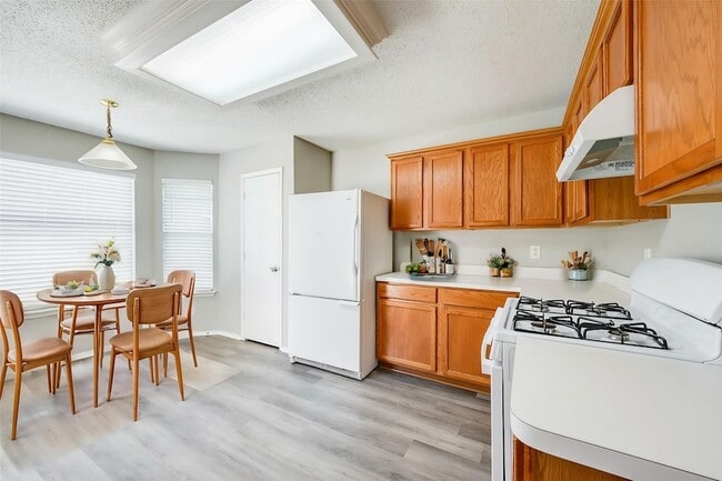 Building Photo - 6431 St Leonard Dr