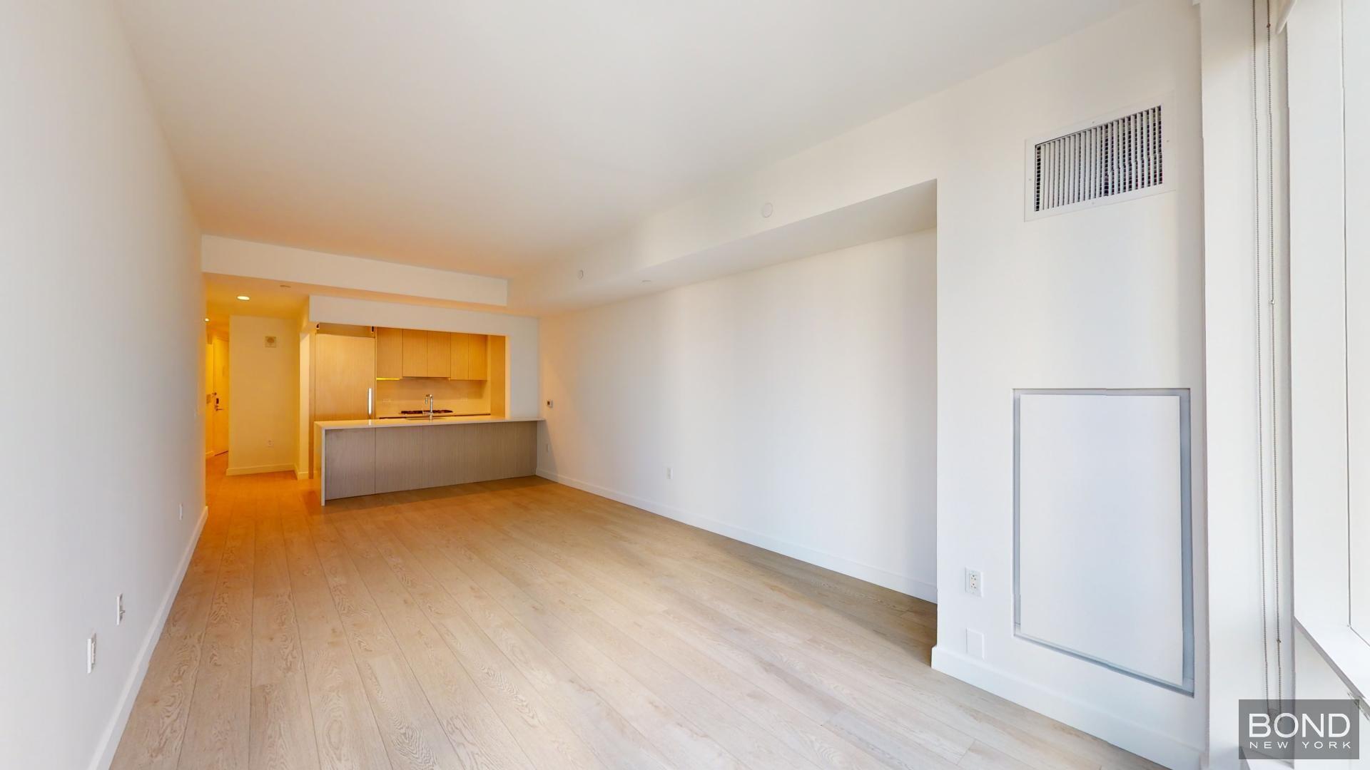 Building Photo - 400 W 61st St
