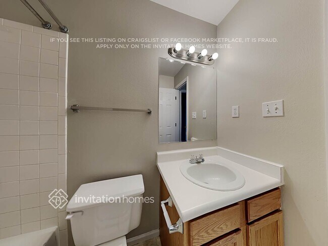 Building Photo - 356 S 33rd Ave