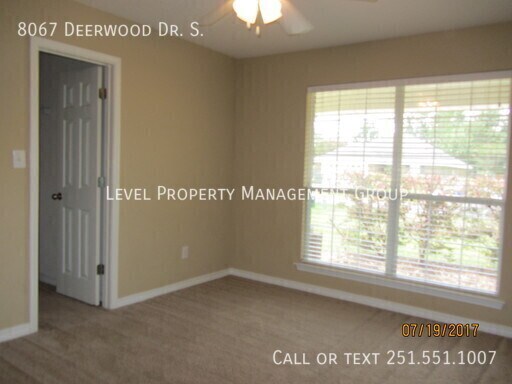 Building Photo - 8067 Deerwood Dr