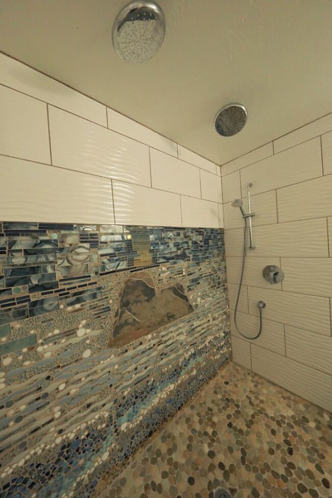 Building Photo - Artsy Studio in Westhaven with Attic Bedroom