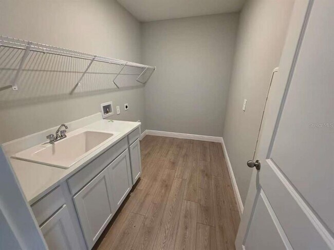 Building Photo - 2212 Sienna Spruce St