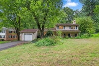Building Photo - Find Your Forever Home in Valewood Manor