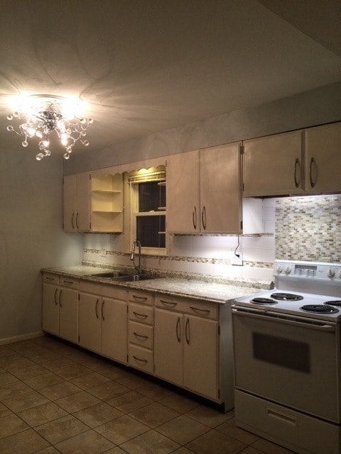 Building Photo - 817 E Jefferson St