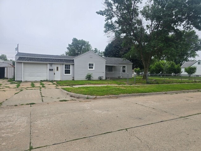 Primary Photo - Charming 3-Bedroom Home in a Great Neighbo...