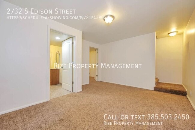 Building Photo - 2732 S Edison St