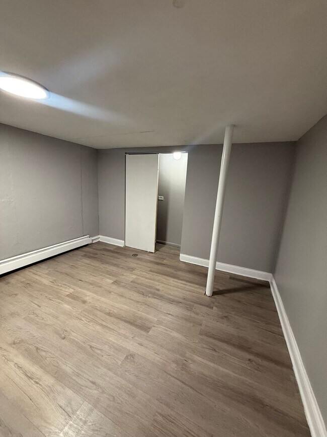 Interior Photo - 10604 S Walden Parkway