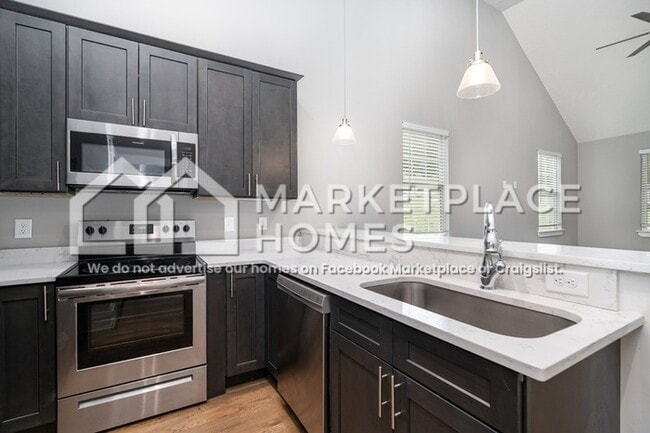Building Photo - 175 Arbor Lp