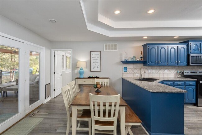 Building Photo - 12 Itetbury Ln