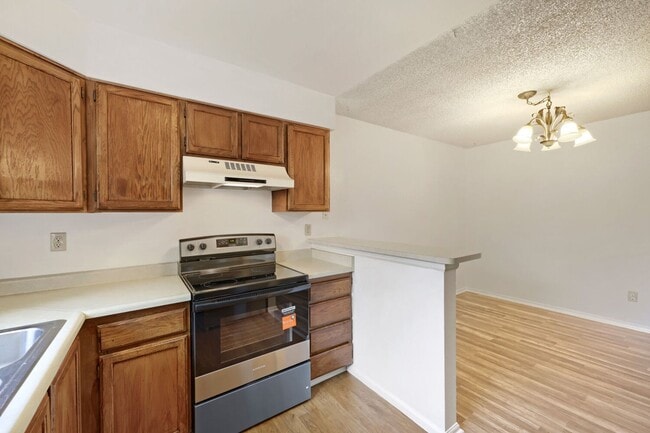 Building Photo - 10210 Quivas St
