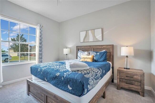 Building Photo - 544 Pineloch Dr