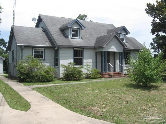 Primary Photo - 2520 Magnolia Ave