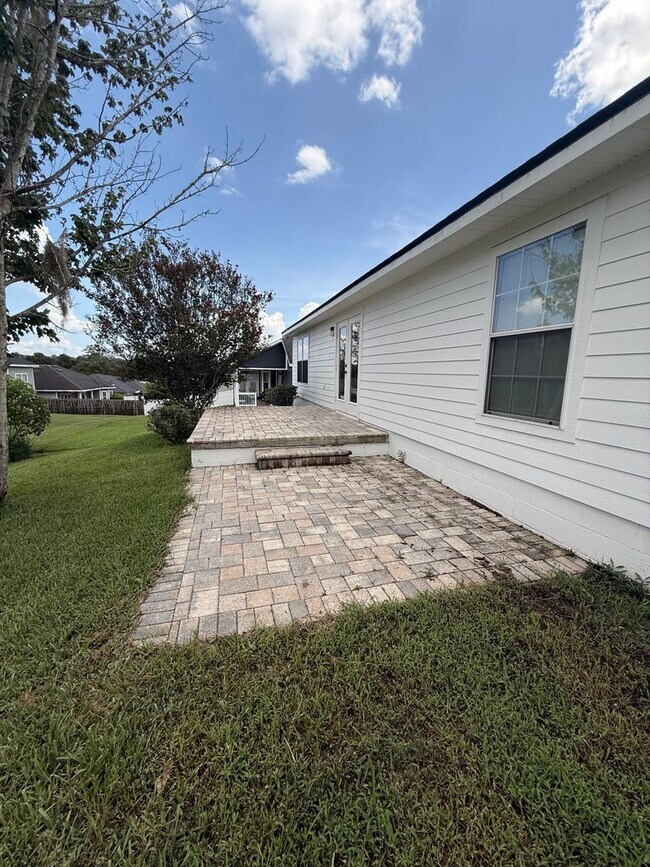 Building Photo - 11348 NW 31st Ln
