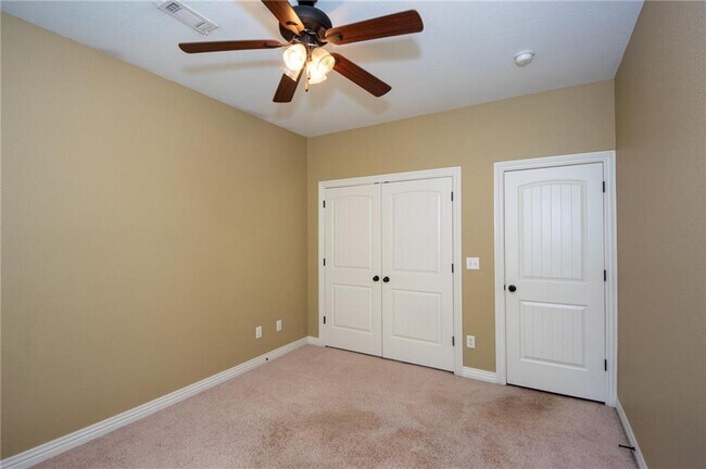 Building Photo - 3402 SW Crosswinds Blvd