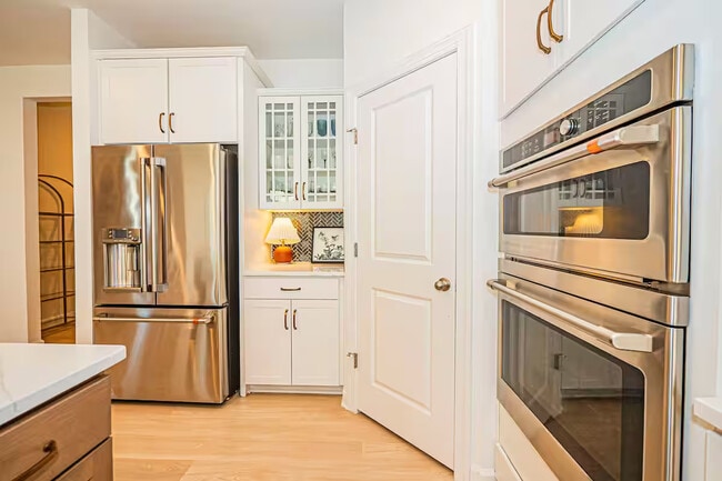 Building Photo - 11610 Glenn Dale Blvd