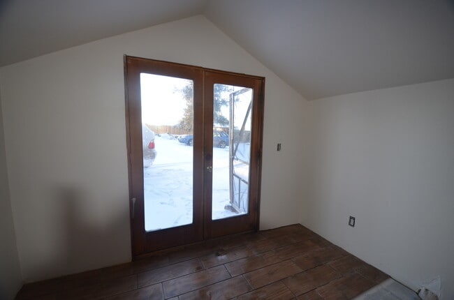 Building Photo - 398 Beaver Creek Rd