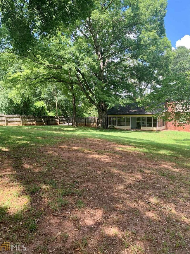 Building Photo - 216 Ginger Cake Rd