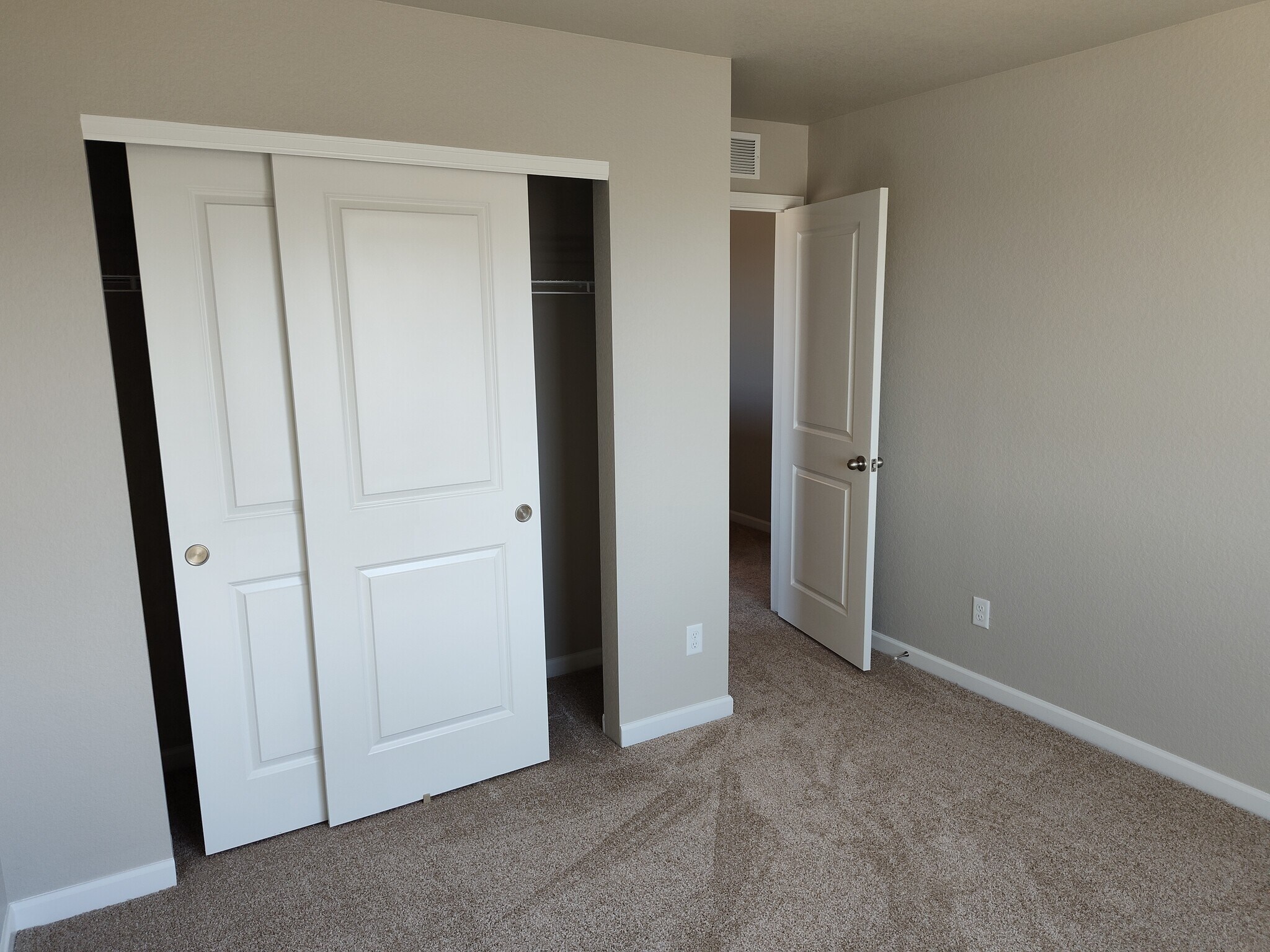 Building Photo - 7415 Dolores Ave