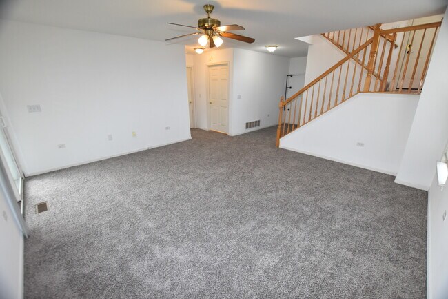 Building Photo - 2963 Saganashkee Ln