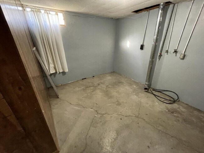 Building Photo - 4619 Aurora Ave