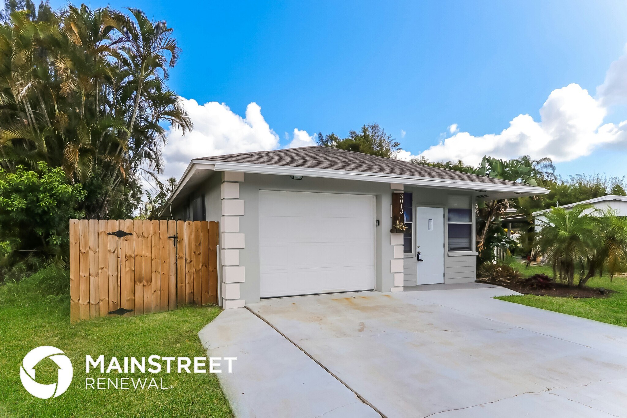 Building Photo - 3013 SE Banyan St
