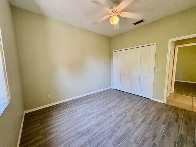 Building Photo - Peace, Comfort, and Great Location in this 3-Bedroom 2 Bath Pool Home in North Port!